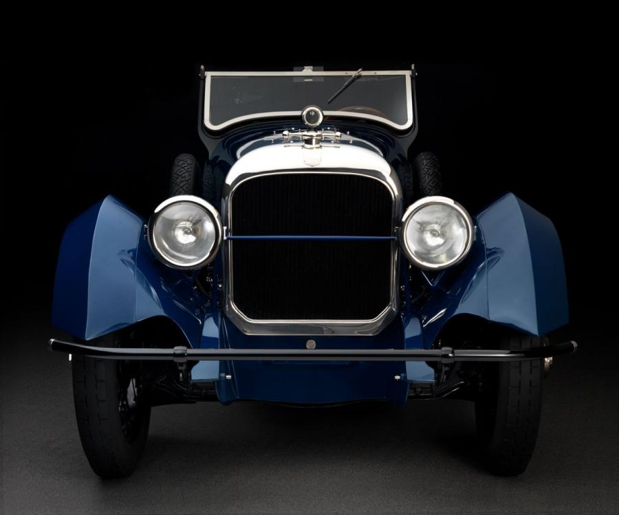  Cunningham Model V-3 Boattail Speedster 1920 года  (фото 5 из 7)